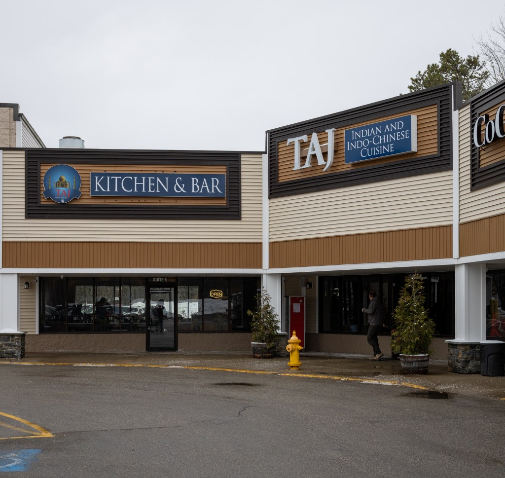 Taj Indian Cuisine restaurant South Portland Maine